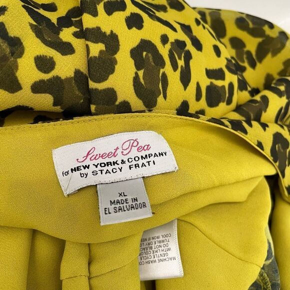 Sweet Pea New York & Company by Stacy Frati Animal Print Blouse - Picture 3 of 10